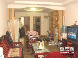 云趣園小區(qū)黃金樓層精品三居，緊鄰回龍觀公交總站，低于市場價(jià)急售